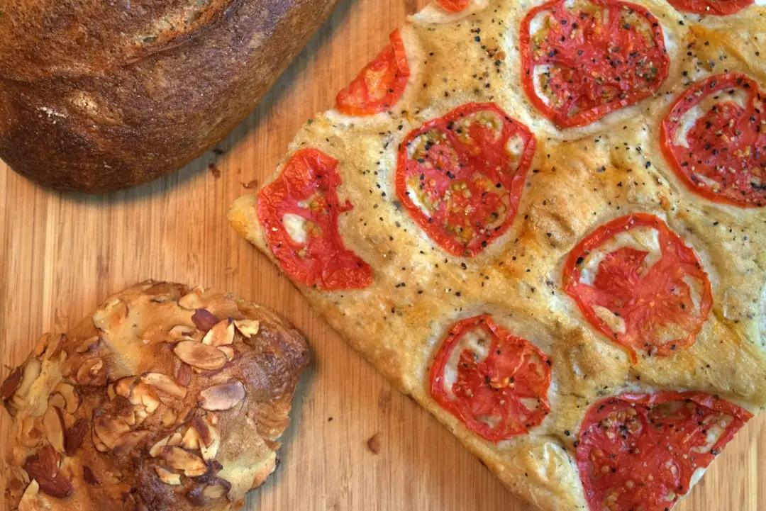 Snabbt focaccia recept som blir magiskt gott varje gång illustration